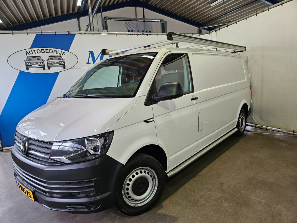 Volkswagen Transporter 2.0 TDI L2H1 / Trekhaak / Imperiaal / NL Auto / Imperiaal / NL Auto