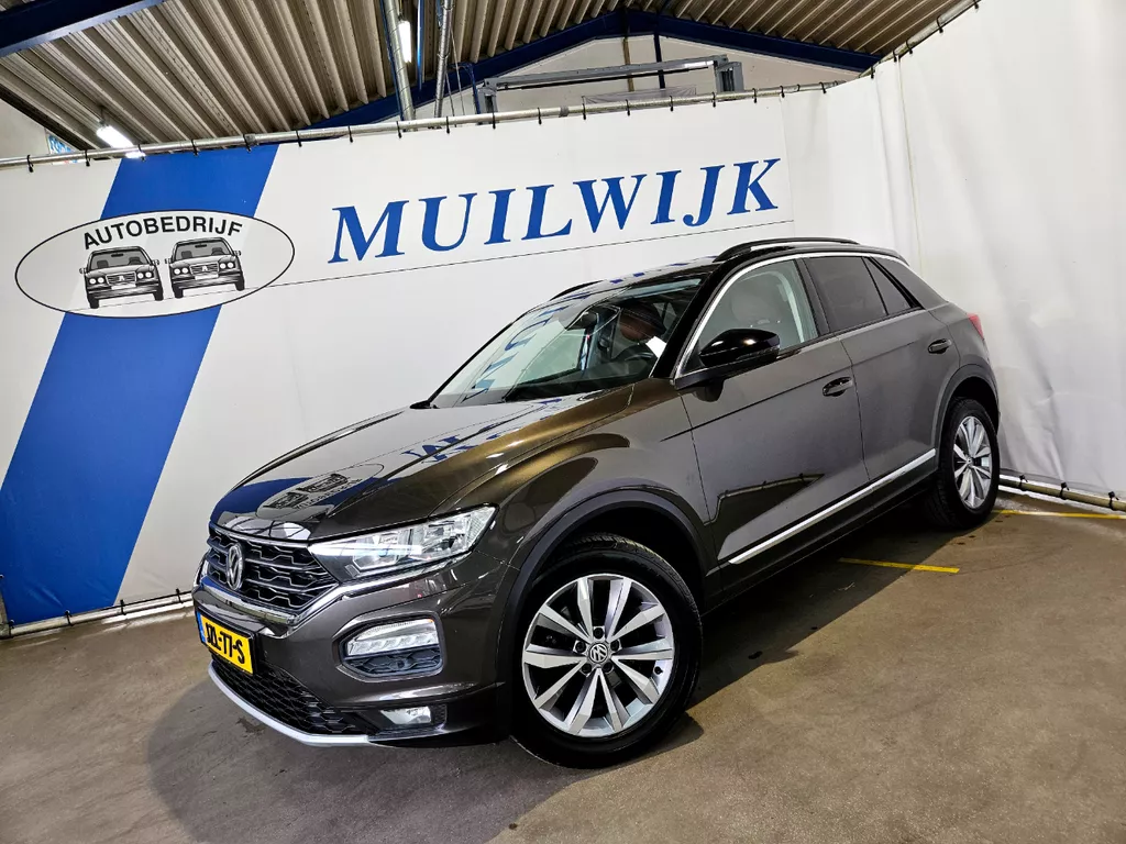 Volkswagen T-Roc 1.5 TSI Sport / Leder / Camera / Adapt. Cruise