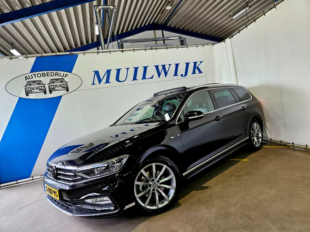 Volkswagen Passat Variant 1.5 TSI R-Line Business / Virtual / 360 Camera / Leder / NL
