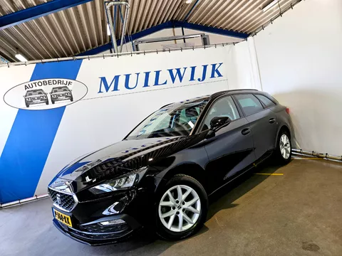 SEAT Leon Sportstourer 1.0 TSI Style Business Intense / Camera / Navi / NL