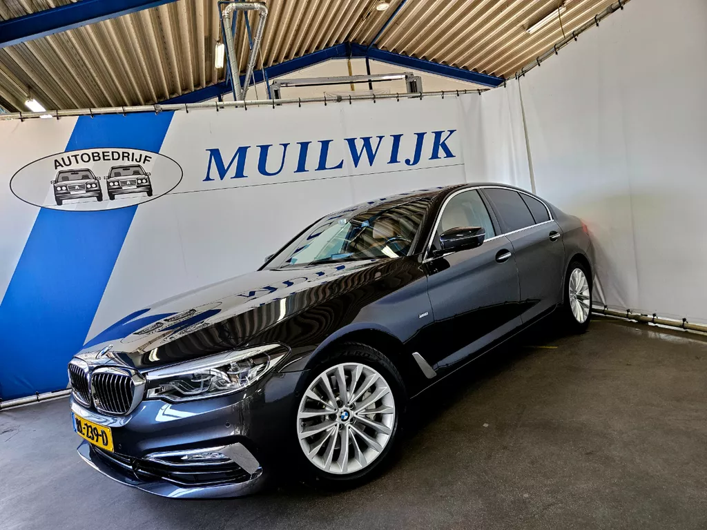 BMW 5 Serie 530i xDrive High Executive / 360 Camera / Head Up / NL Auto