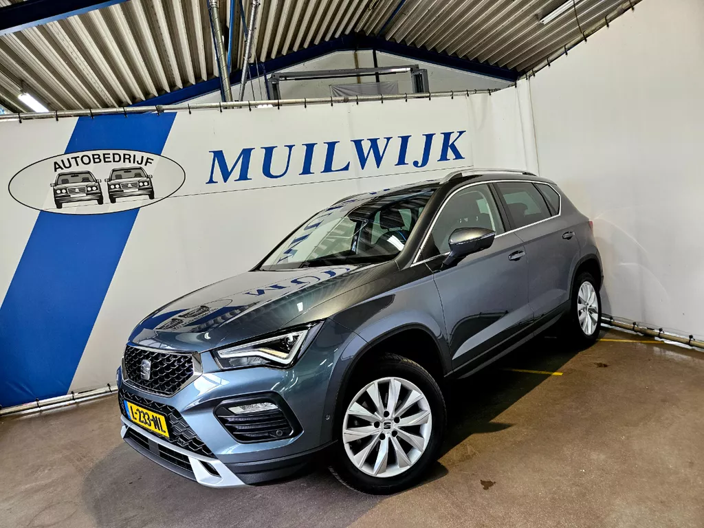 SEAT Ateca 1.5 TSI Style Business Intense / Trekhaak / Pano / Camera / NL Auto