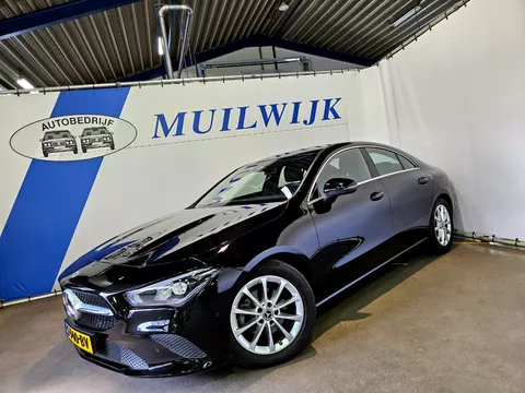 Mercedes-Benz CLA -Klasse 180 Business Line / Trekhaak / Camera / NL Auto