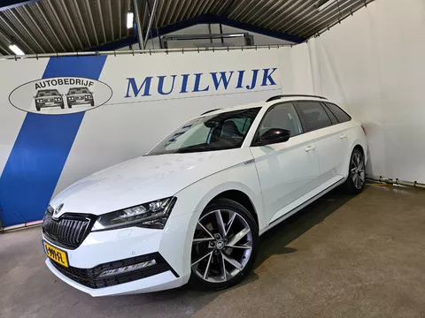 &Scaron;koda Superb Combi 1.4 TSI iV Sportline Business / Trekhaak / NL Auto