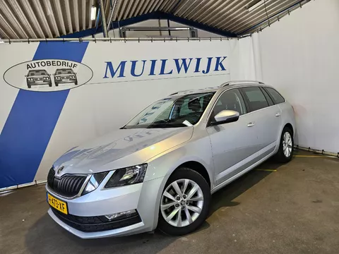 &Scaron;koda Octavia Combi 1.5 TSI Greentech Business Edition / Trekhaak / Navi / NL Aut
