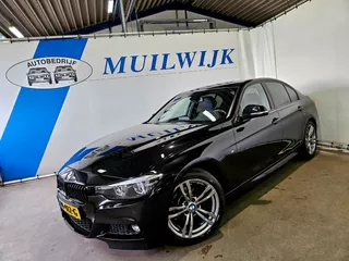 BMW 3 Serie 318i Edition M Sport Shadow Executive / Navi / NL Auto