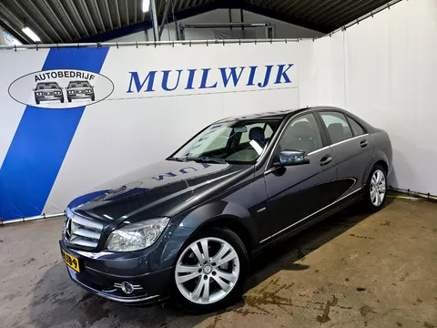 Mercedes-Benz C-Klasse 180 CGI BlueEFFICIENCY Business Class Avantgarde / Trekhaak / NL Auto