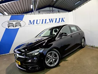 Mercedes-Benz B-Klasse 180 Business Solution AMG / Widescreen / NL Auto