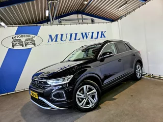 Volkswagen T-Roc 1.5 TSI Life 75 Edition / Trekhaak / Virtual Cockpit / NL Auto