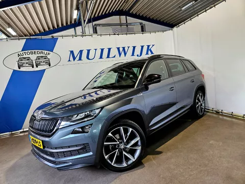 &Scaron;koda Kodiaq 1.5 TSI Sportline Business / Trekhaak / Pano / NL Auto